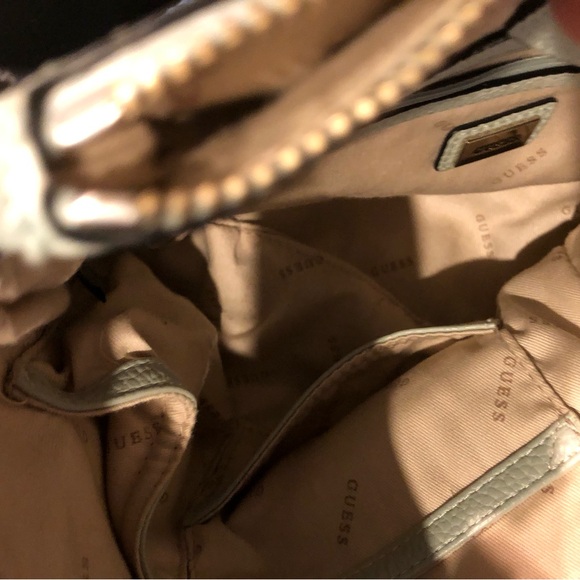 Guess Handbag - Picture 6 of 9